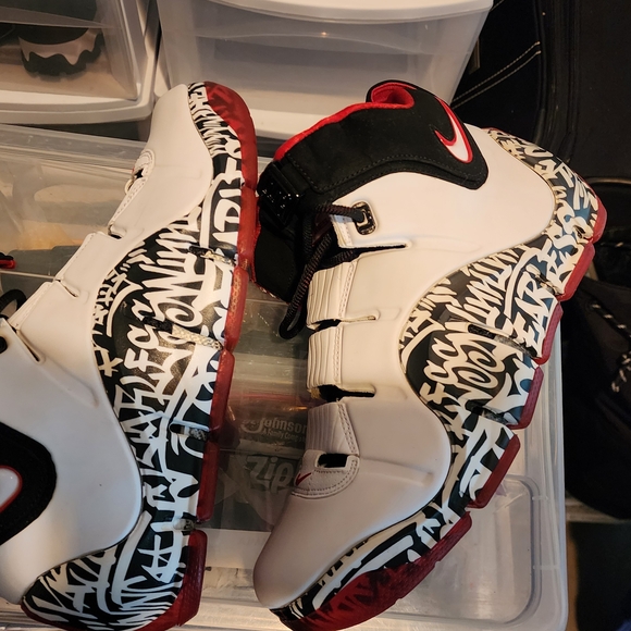 Nike Zoom Lebron 4 Graffiti 2023 - Picture 8 of 11